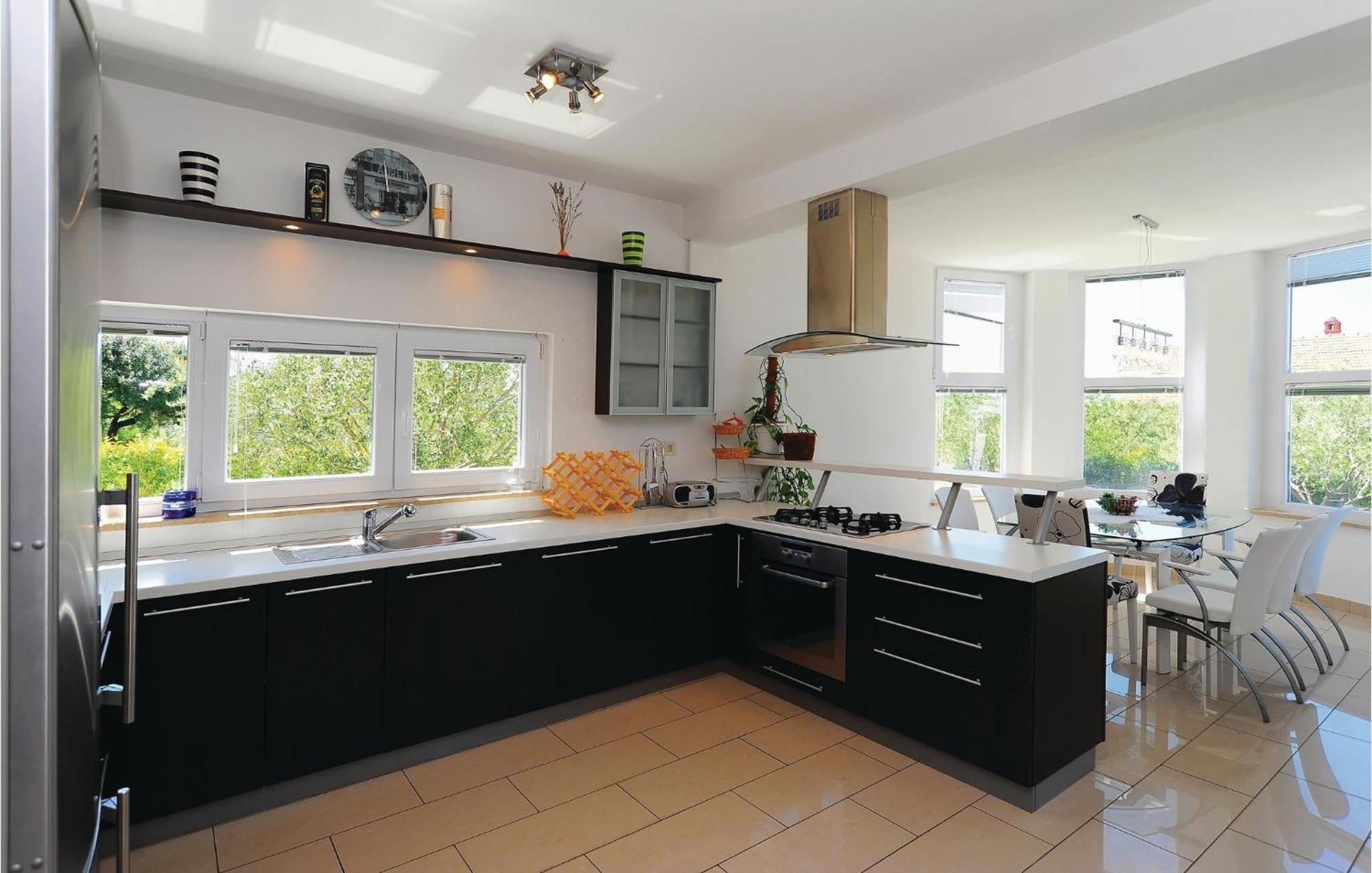 5 Bedroom Amazing Home In Debeljak ภายนอก รูปภาพ