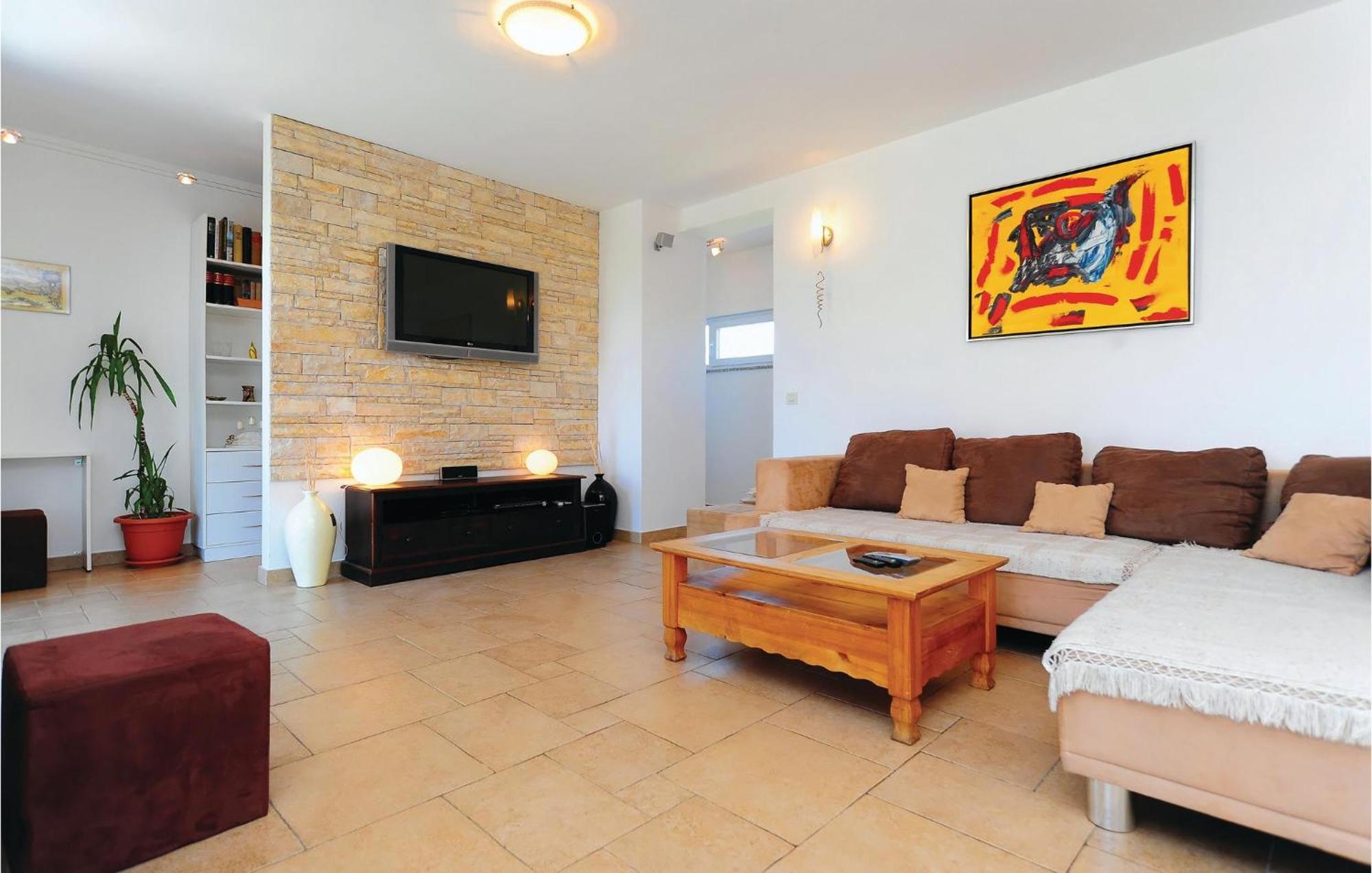 5 Bedroom Amazing Home In Debeljak ภายนอก รูปภาพ