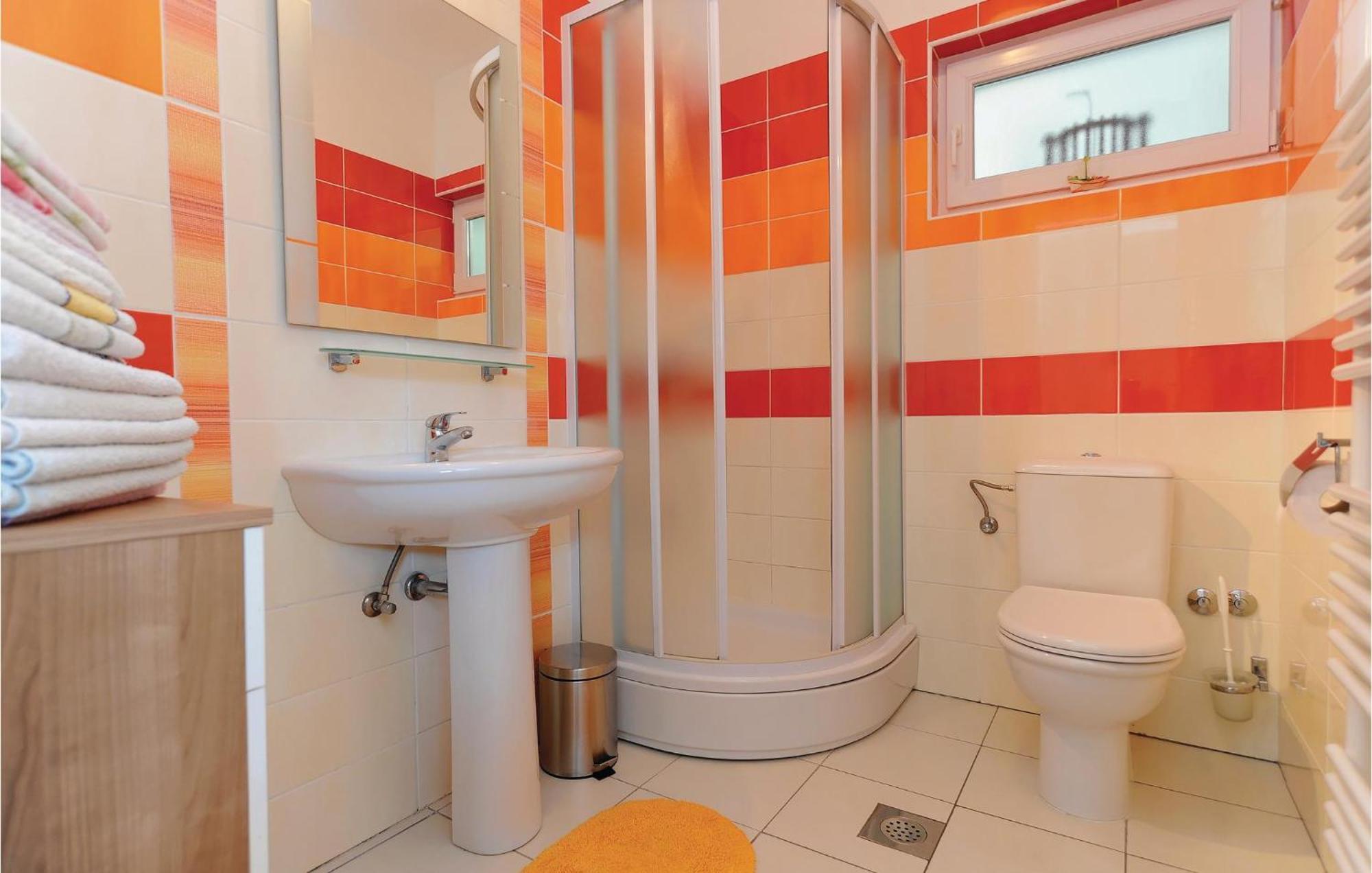 5 Bedroom Amazing Home In Debeljak ภายนอก รูปภาพ